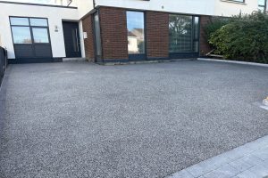 Resin driveway with border in Coolmine