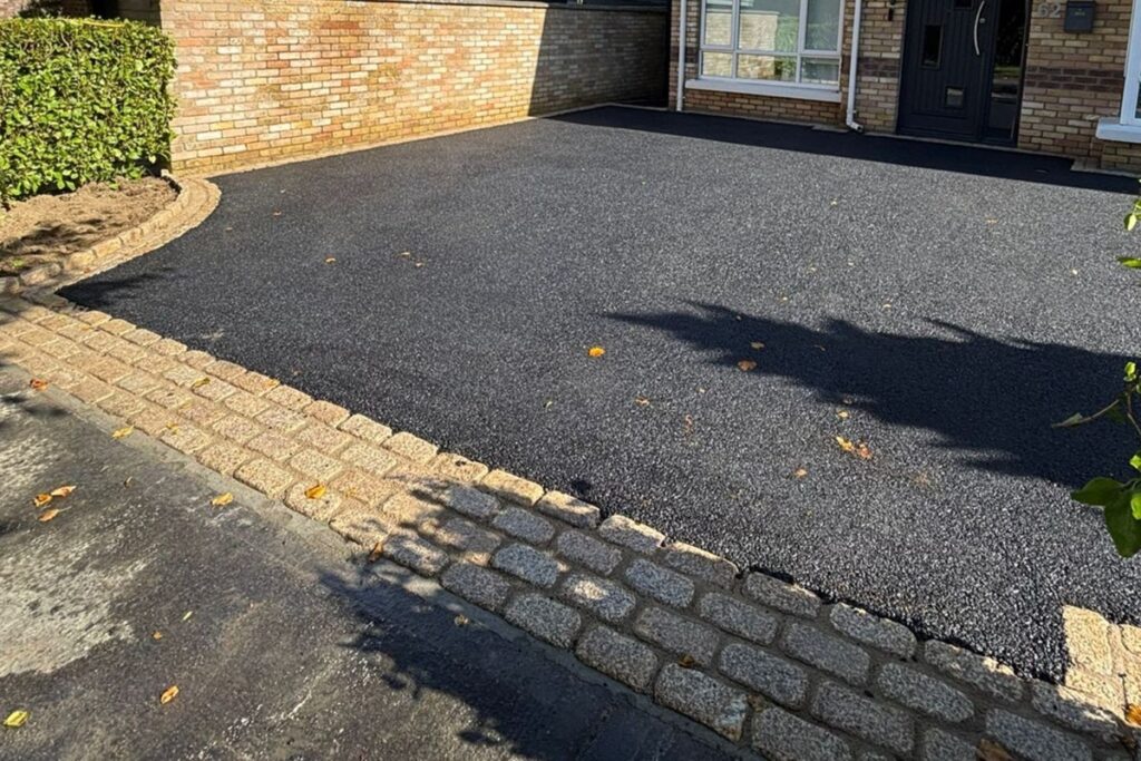 Tarmac and asphalt Ranelagh